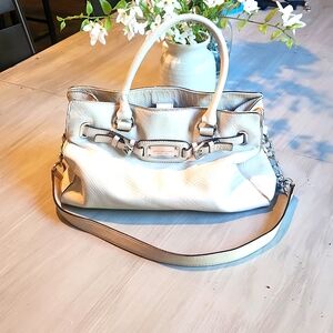 Preloved Michael Kors FLAWS leather off white hand bag